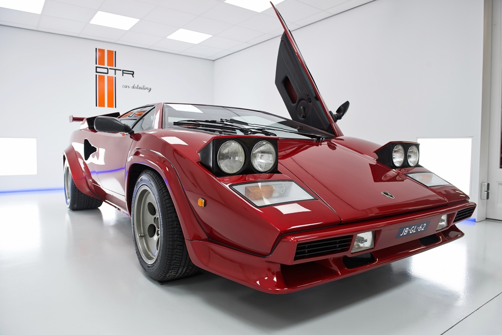 Lamborghini Countach 5000 V12 foto