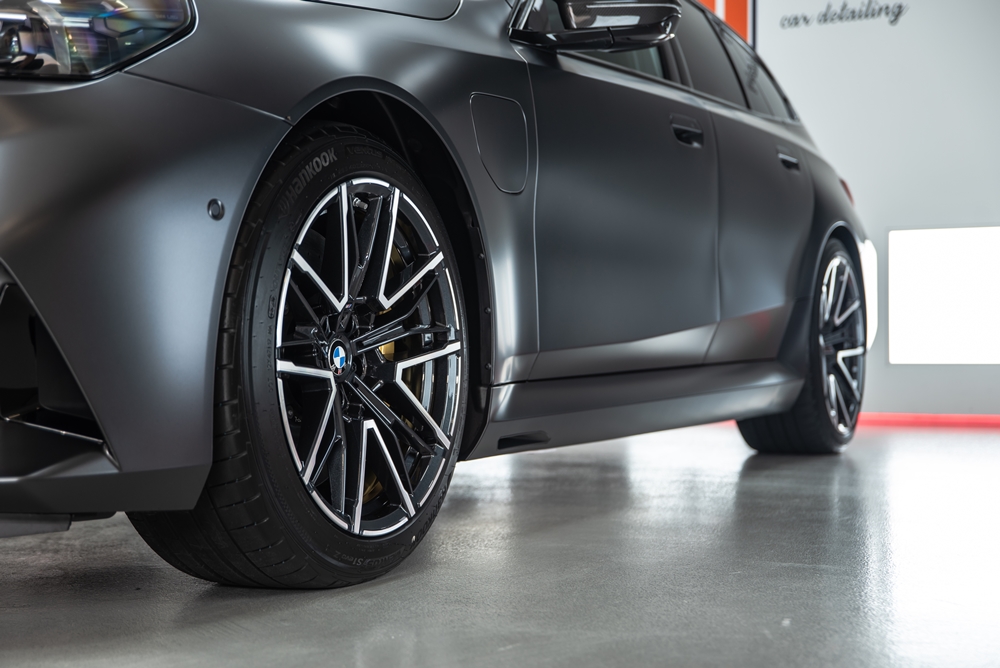 Matte BMW M5 foto