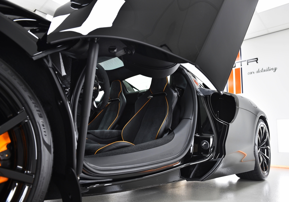 McLaren Artura Spider foto