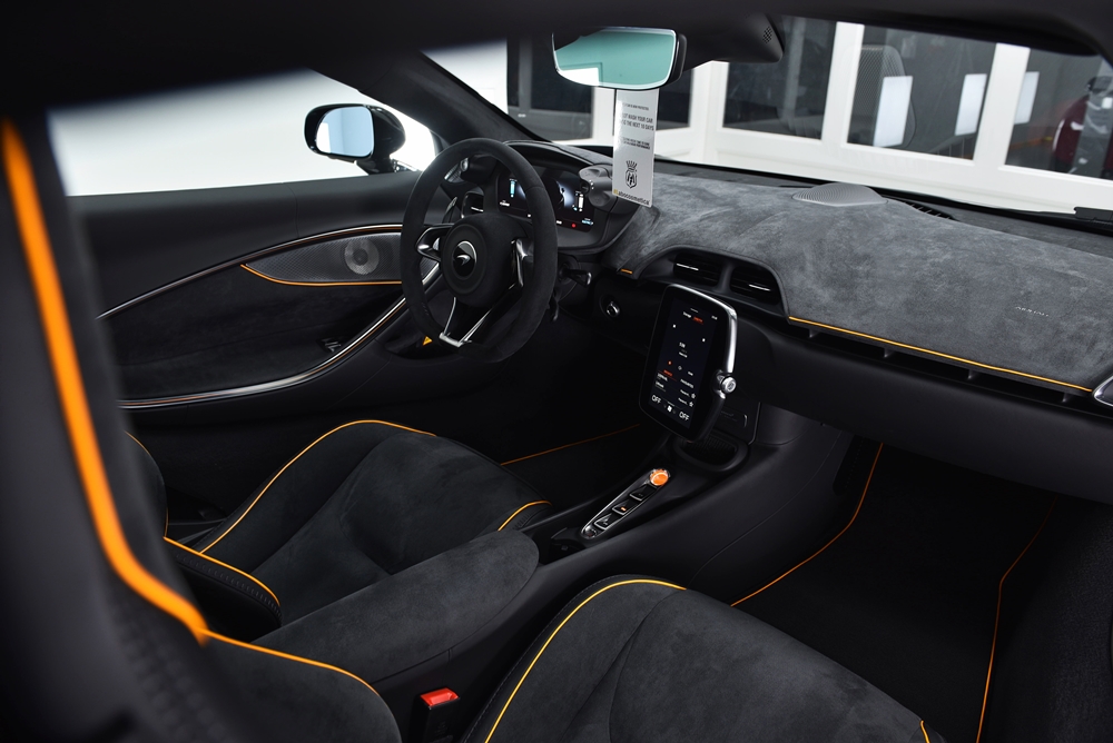 McLaren Artura Spider foto